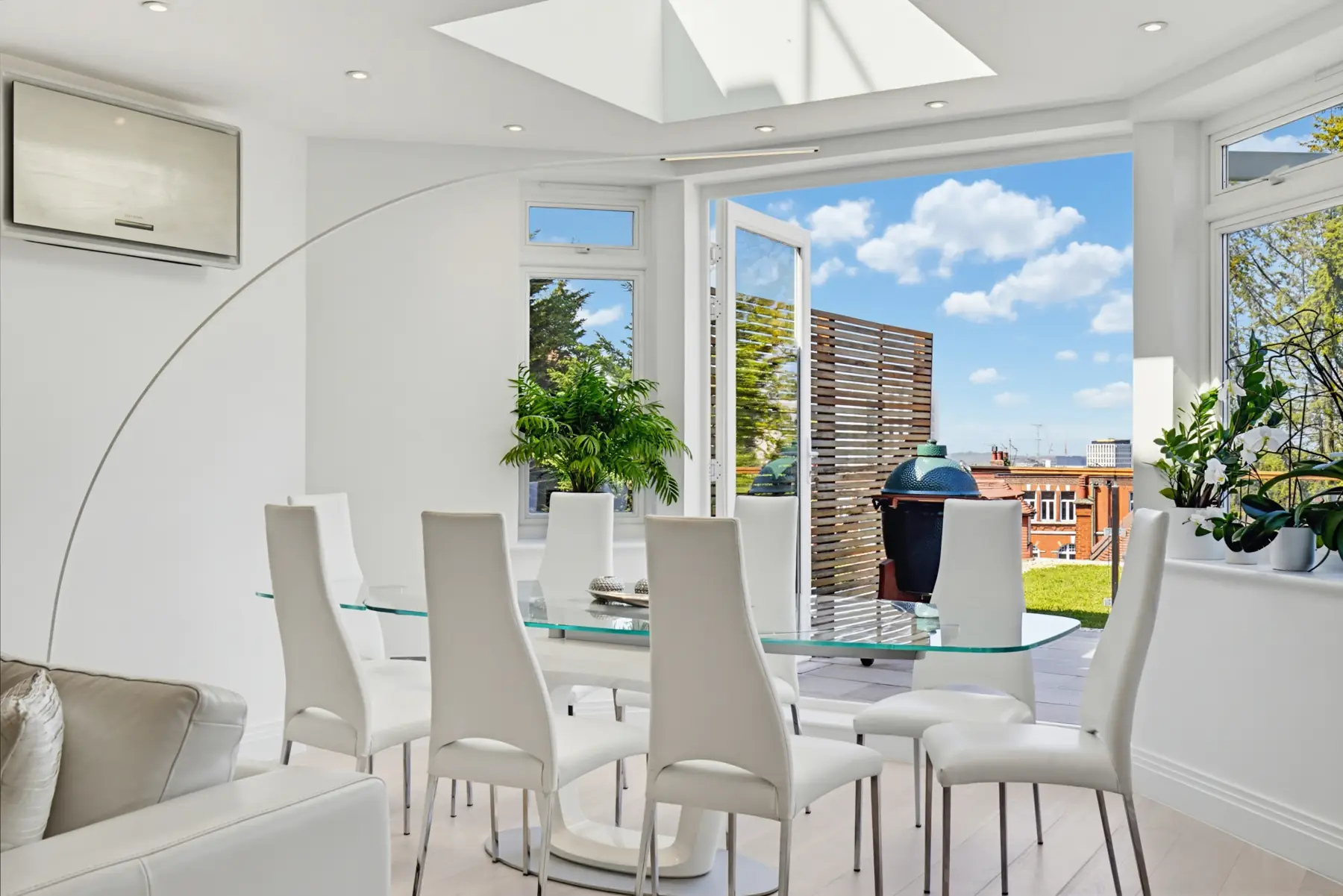 Dining room with roof lantern